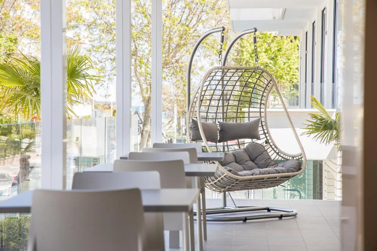 ***  Hotel Amalfi - Smart Hotel Riccione Italia